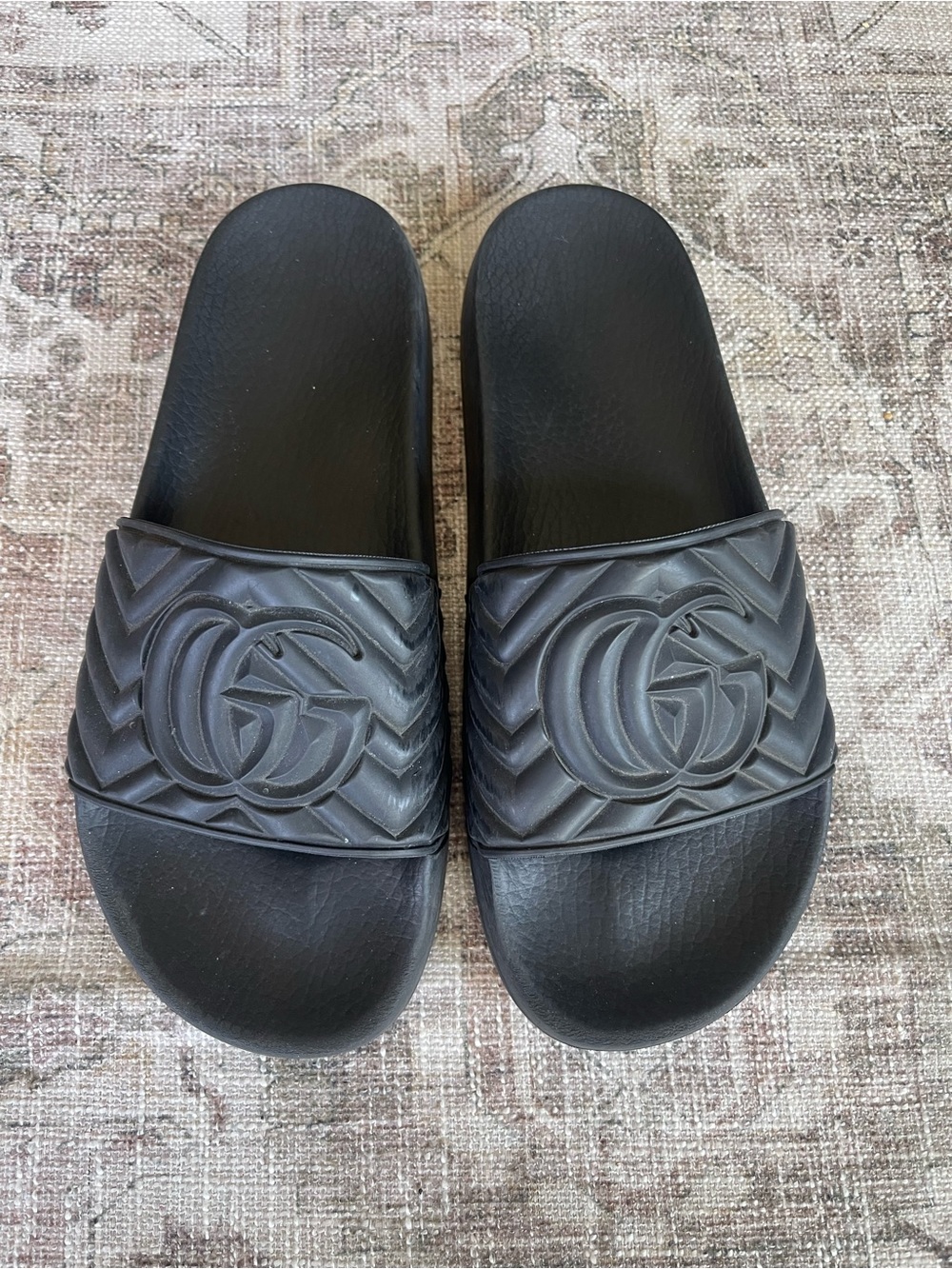 Gucci Black GG Logo Matelasse Rubber Slide Sandals